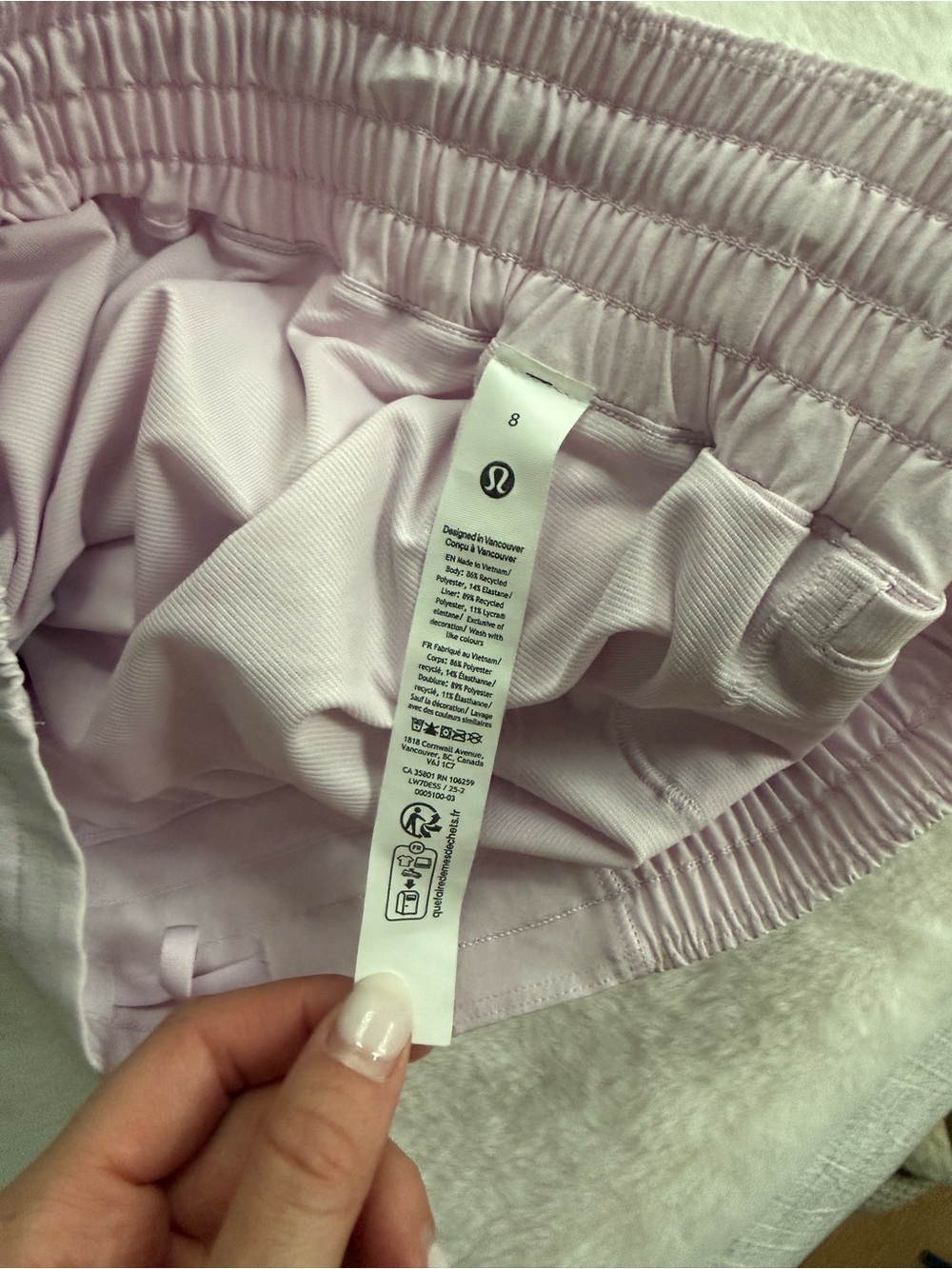 lululemon athletica Hotty Hot HR 2.5” Light Pink Athletic Shorts - Picture 4 of 4